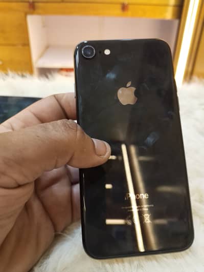 Apple iPhone 8