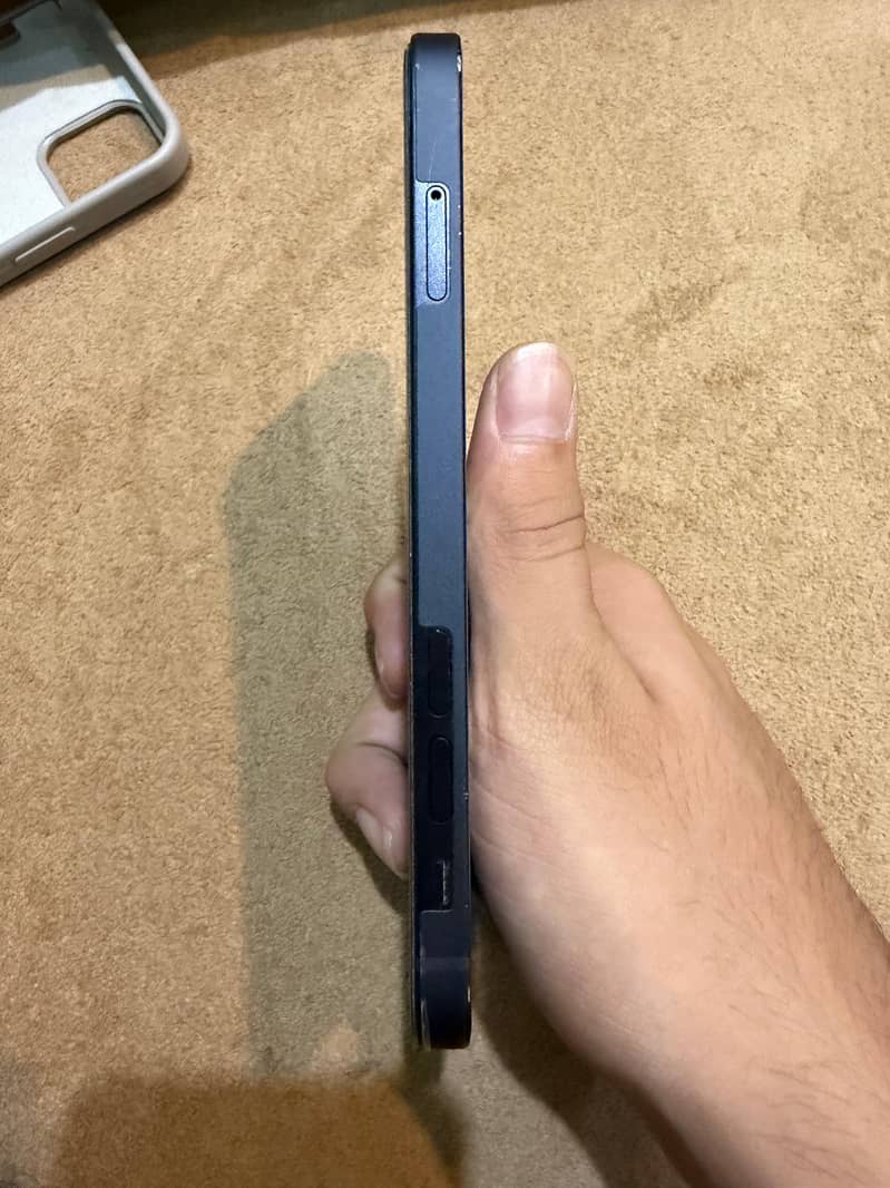 Apple iPhone 12 5