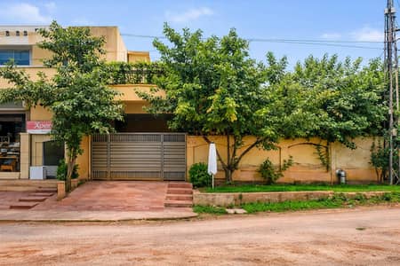 Family Home with Margalla Hills View Gala Villa Road,Spring valley ISB