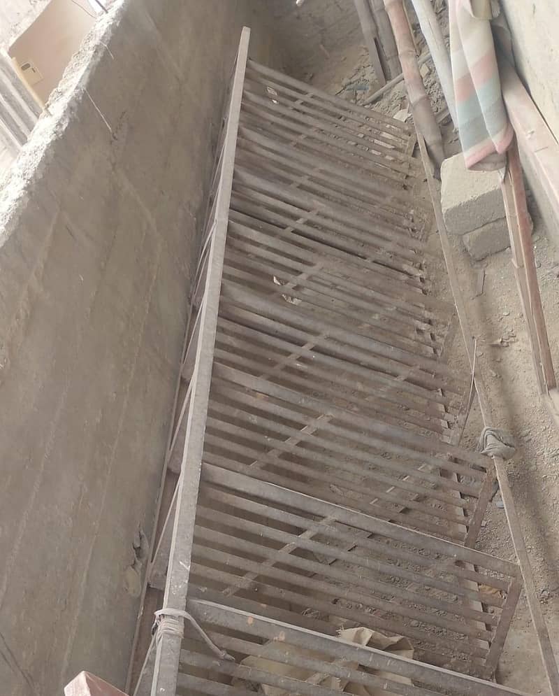 ladders 0