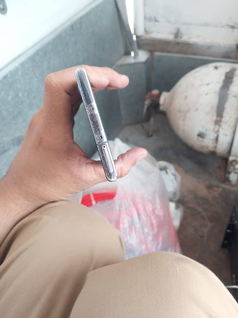 Samsung Mobile Note 10 Plus 4
