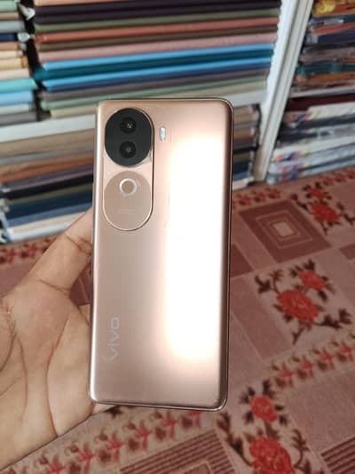 Vivo  Model v40e