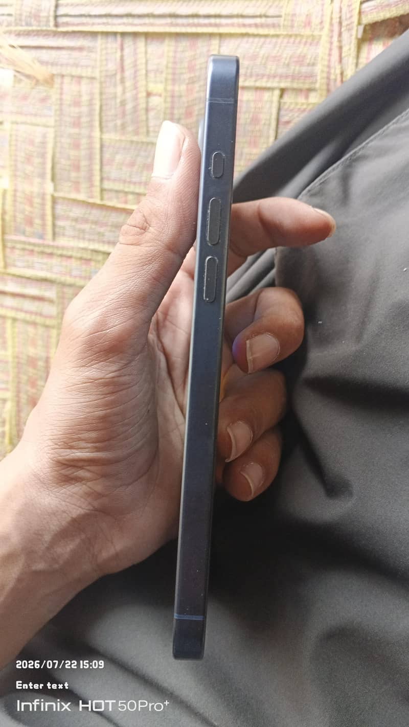 iphone 15 pro max 2