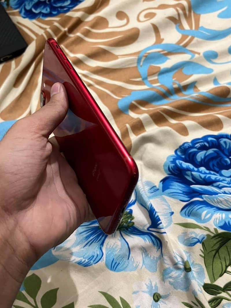 Apple iPhone 8 Plus 2