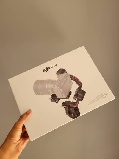 DJI RS 4 Gimbal – 9/10 Condition | Complete Accessories