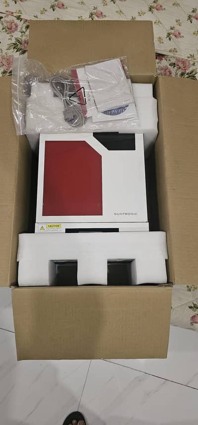 Suntronic 6000 Hybrid Inverter