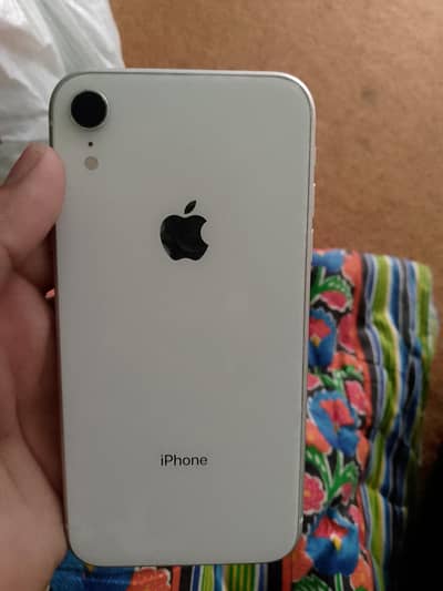 Apple iPhone XR