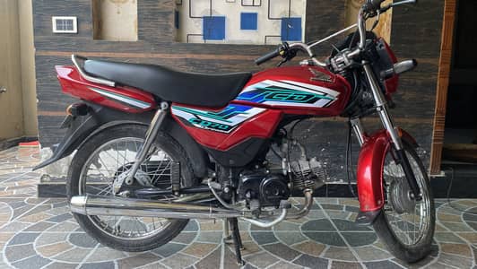 Honda cd 70 dream brand new condition like new bike