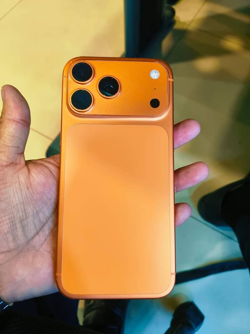 Apple iPhone 17 Pro Max 0