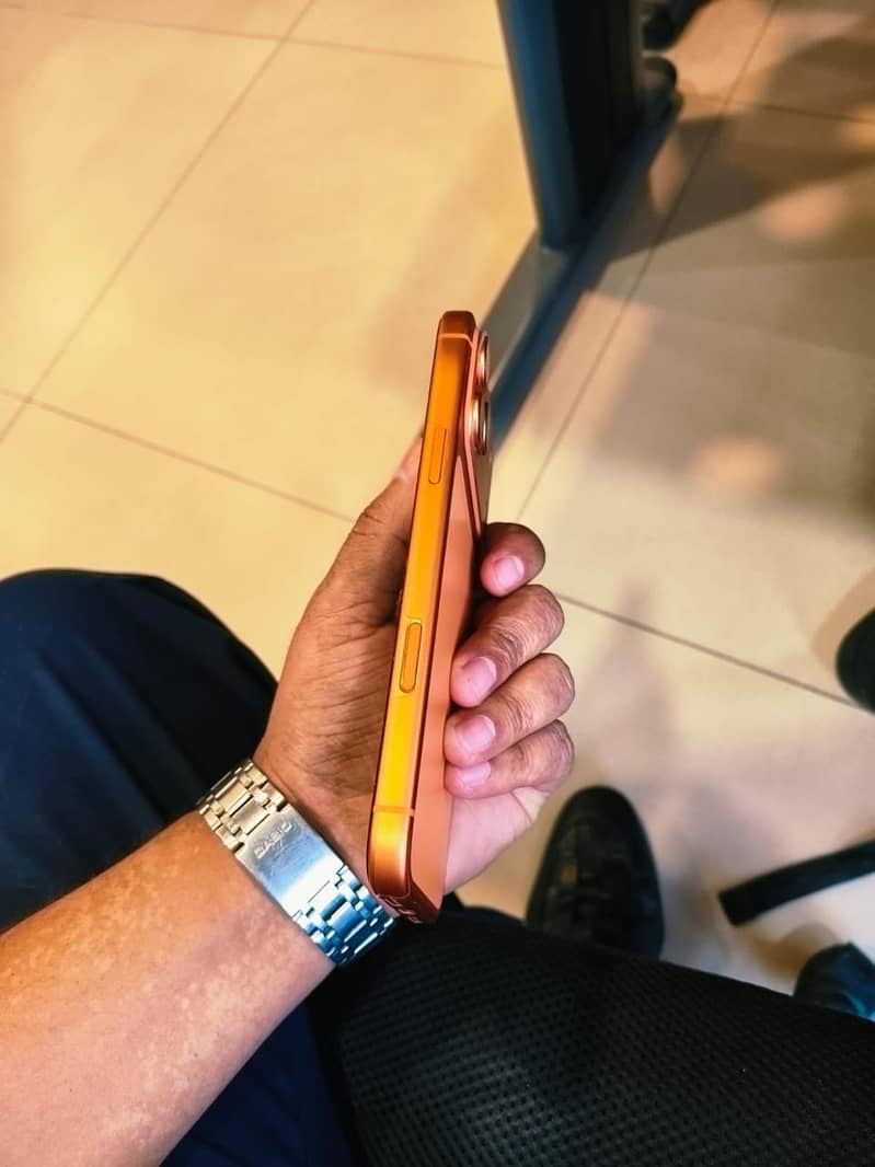Apple iPhone 17 Pro Max 3