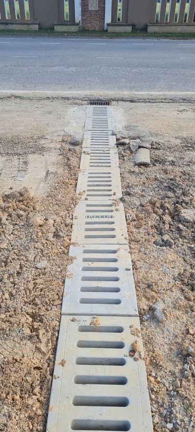 Heavy Duty Water Drain Cover | Concrete Drain Slab | Manhole Cover