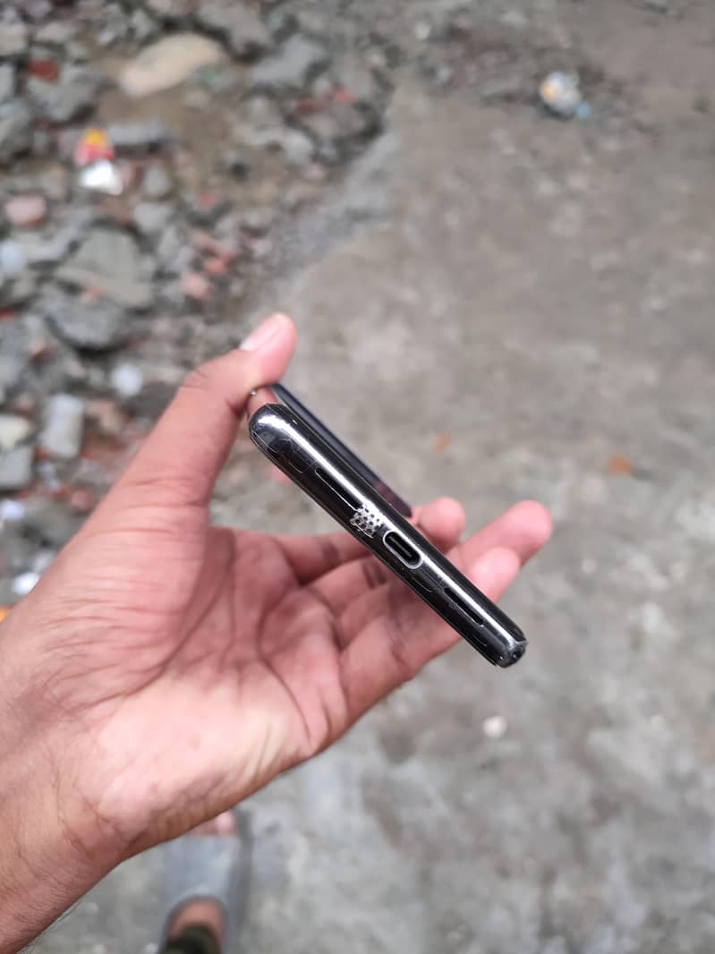 Google Pixel 8 Pro 2