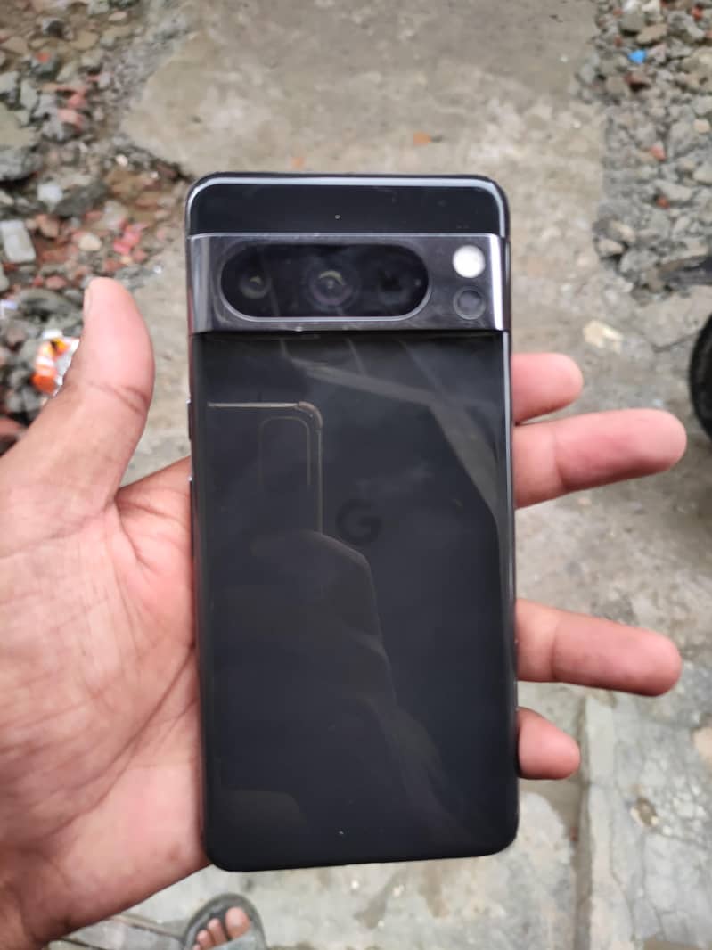 Google Pixel 8 Pro 6