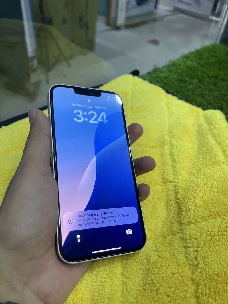 Apple iPhone 13 Non PTA | Original | Excellent Condition 4