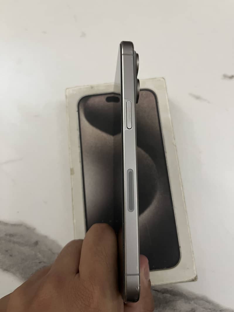 Iphone 15 pro max 0