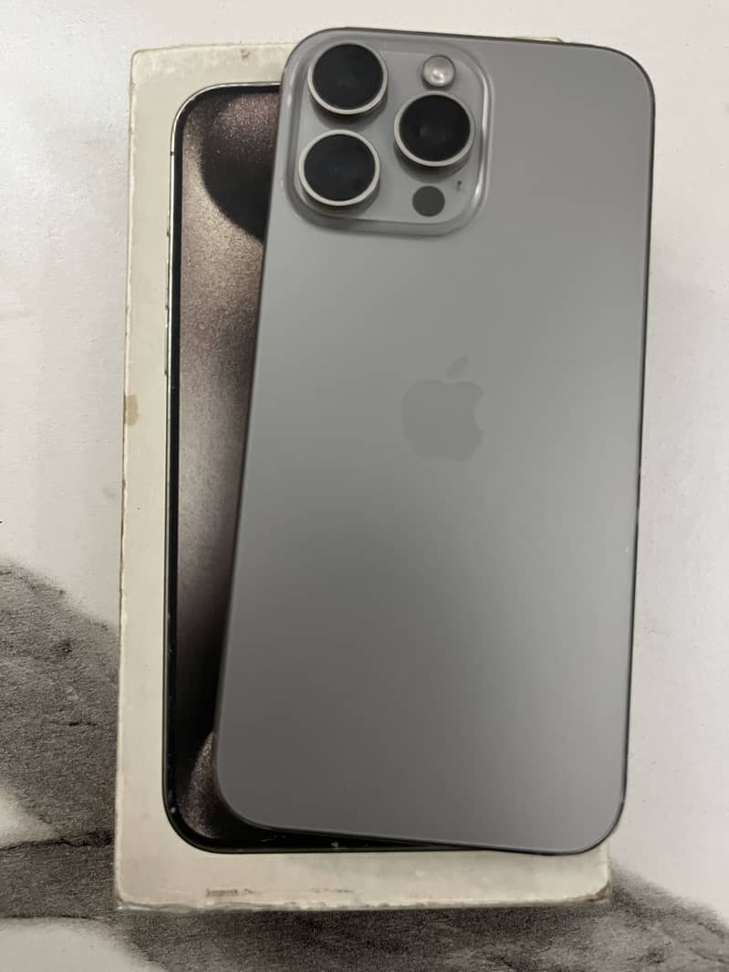 Iphone 15 pro max 2