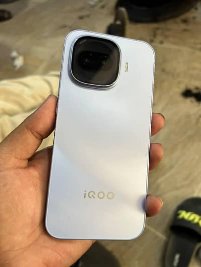 Vivo iQOO z11 Turbo