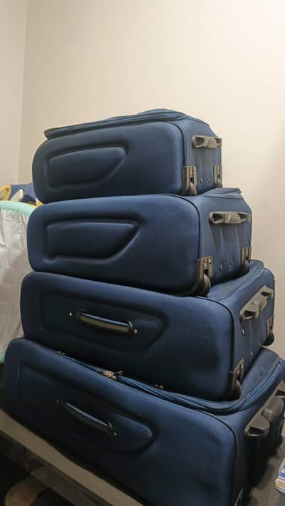 Imported 4 piece trolly bag/luggage set