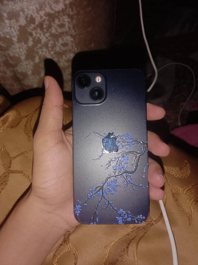 Apple iPhone 13 1
