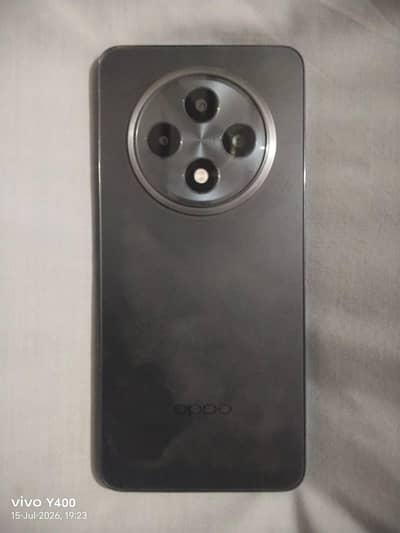 OPPO Reno 12 F