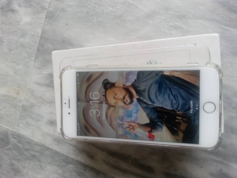 Apple iPhone 6S Plus 0