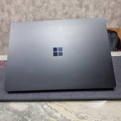 Surface laptop 4