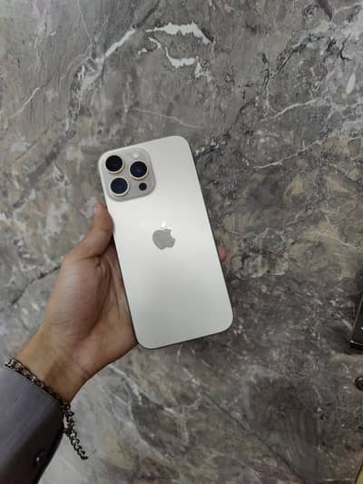 Apple iPhone 16 Pro Max