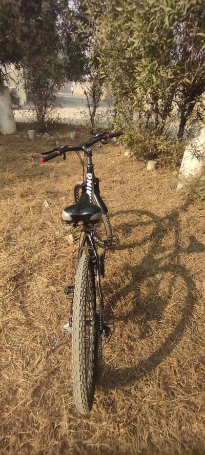 cycle with front and rear gear like new