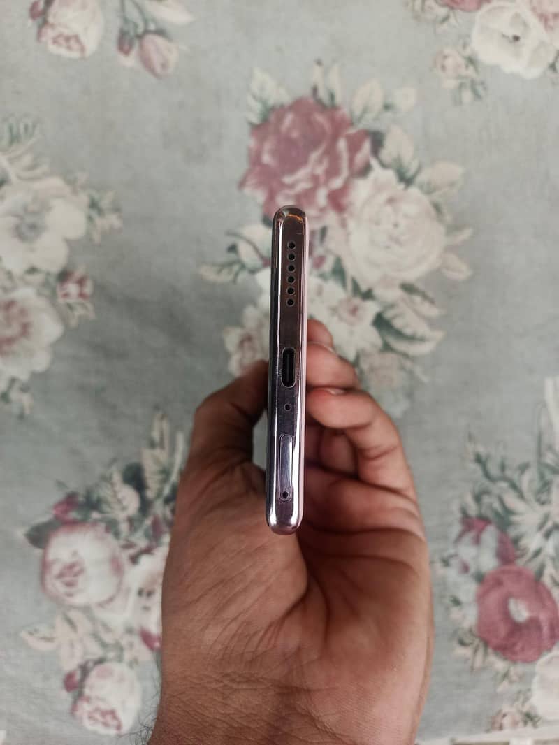 Infinix Zero 40 4