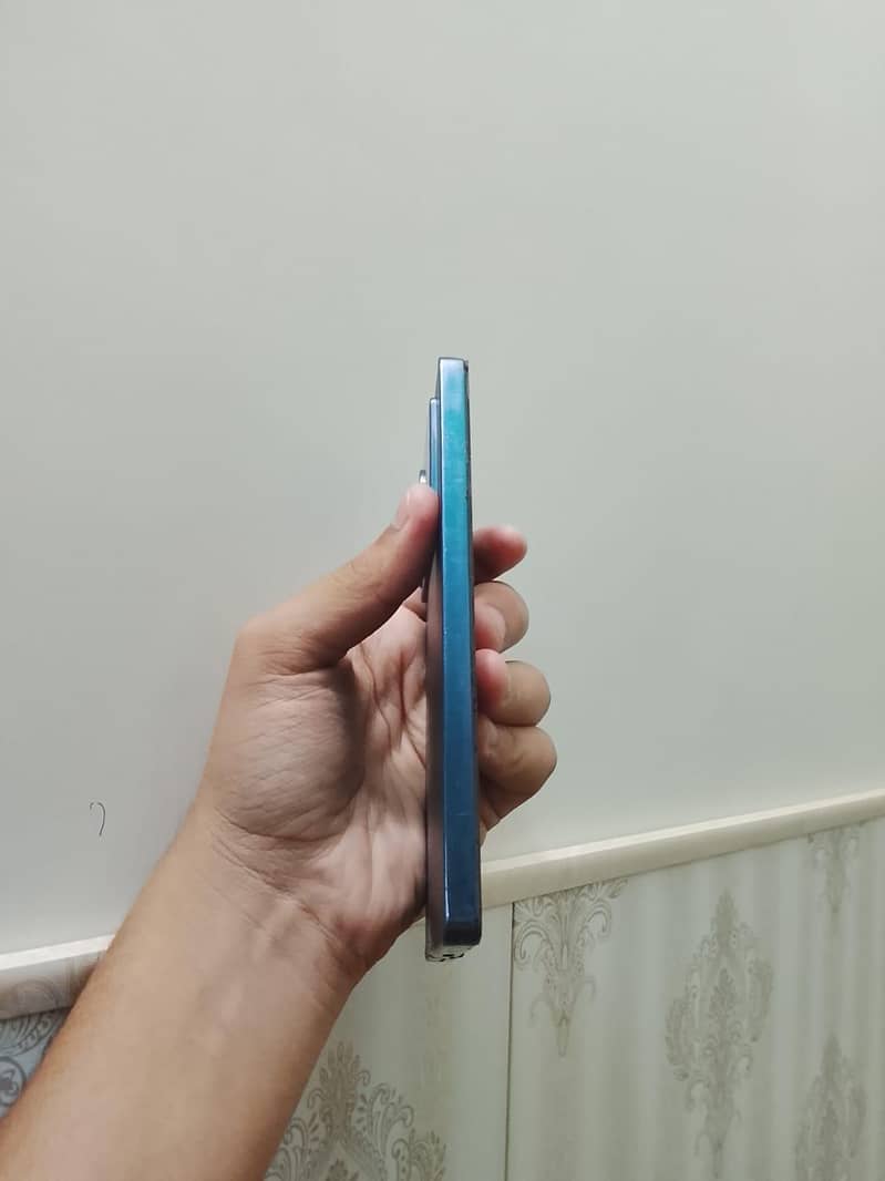 Infinix Note 40 5