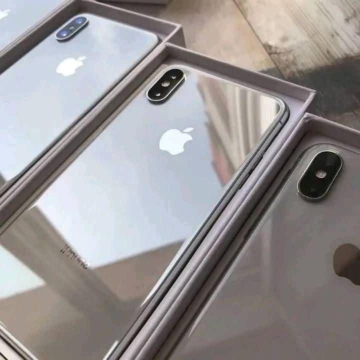 Apple iPhone X 1