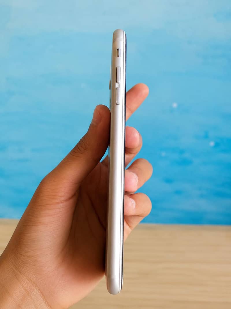 Apple iPhone 6 Plus 1