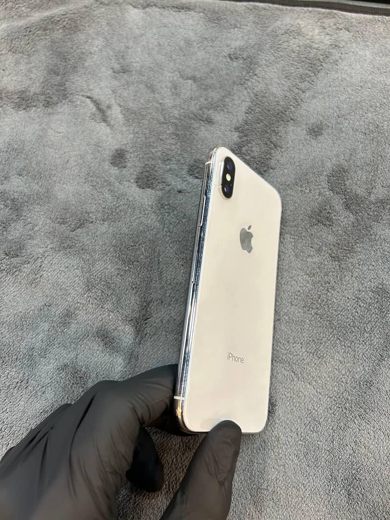 Apple iPhone X 2