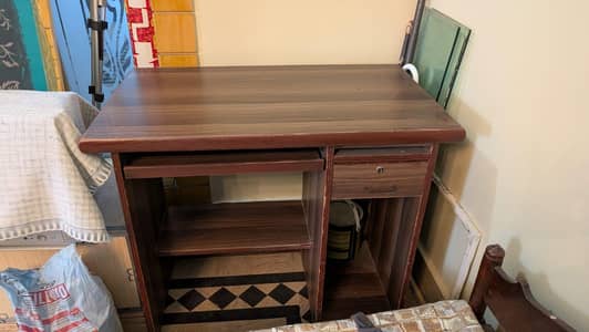 computer table