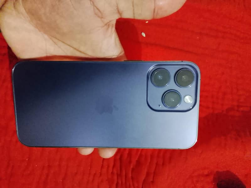 Apple iPhone 14 Pro Max 0