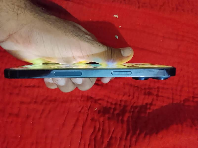 Apple iPhone 14 Pro Max 6