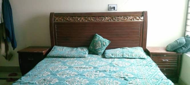 full wooden bed set