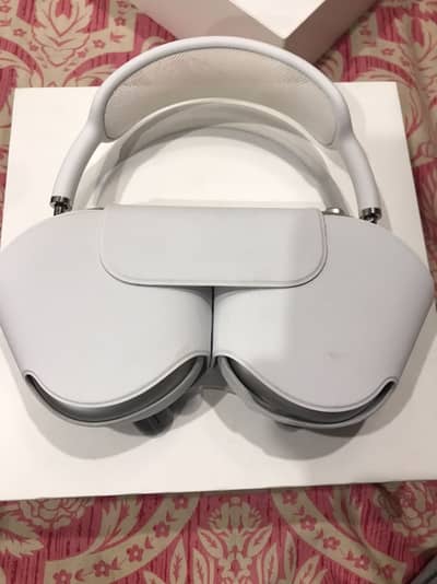Apple Max Gray | Original | Excellent Condition