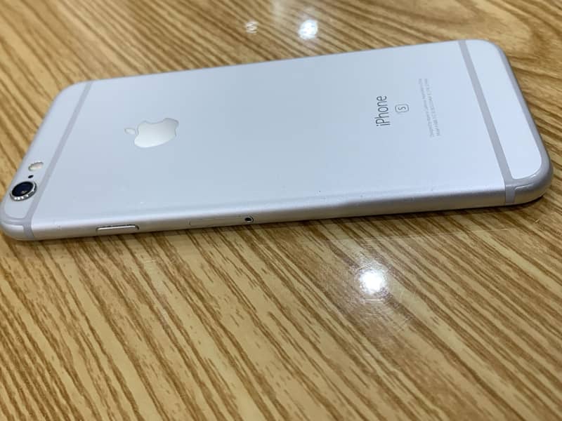 Apple iPhone 6S 6