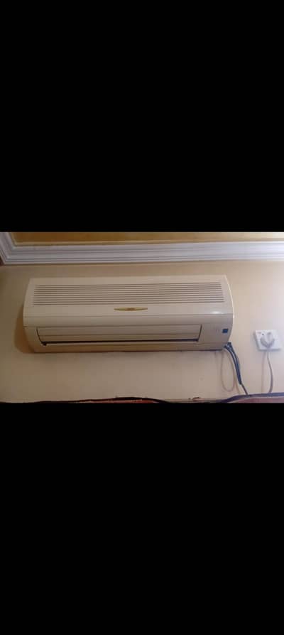 sanyo 1 ton simple ac 100 percent ok condition
