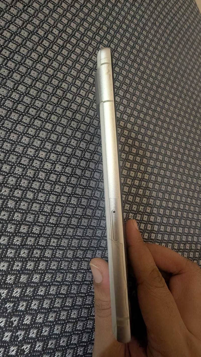 Google Pixel 7 5