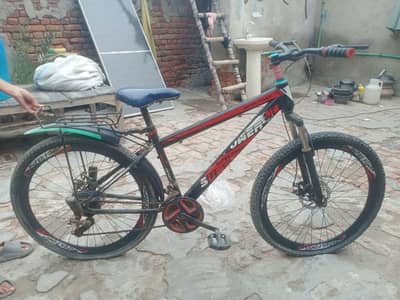 سائیکل فروخت کے لیے دستیاب ہے