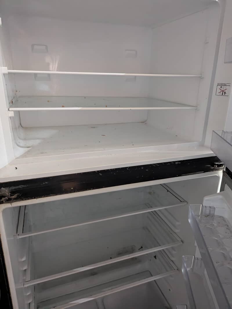 refrigerator 0