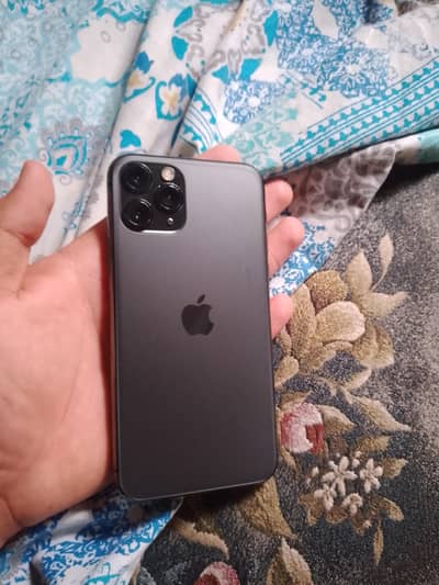 iphone 11 pro 64gb factory unlock just display change or face id issue