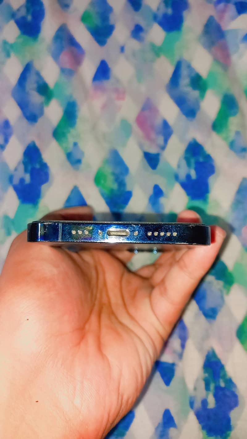Apple iPhone 12 Pro 1