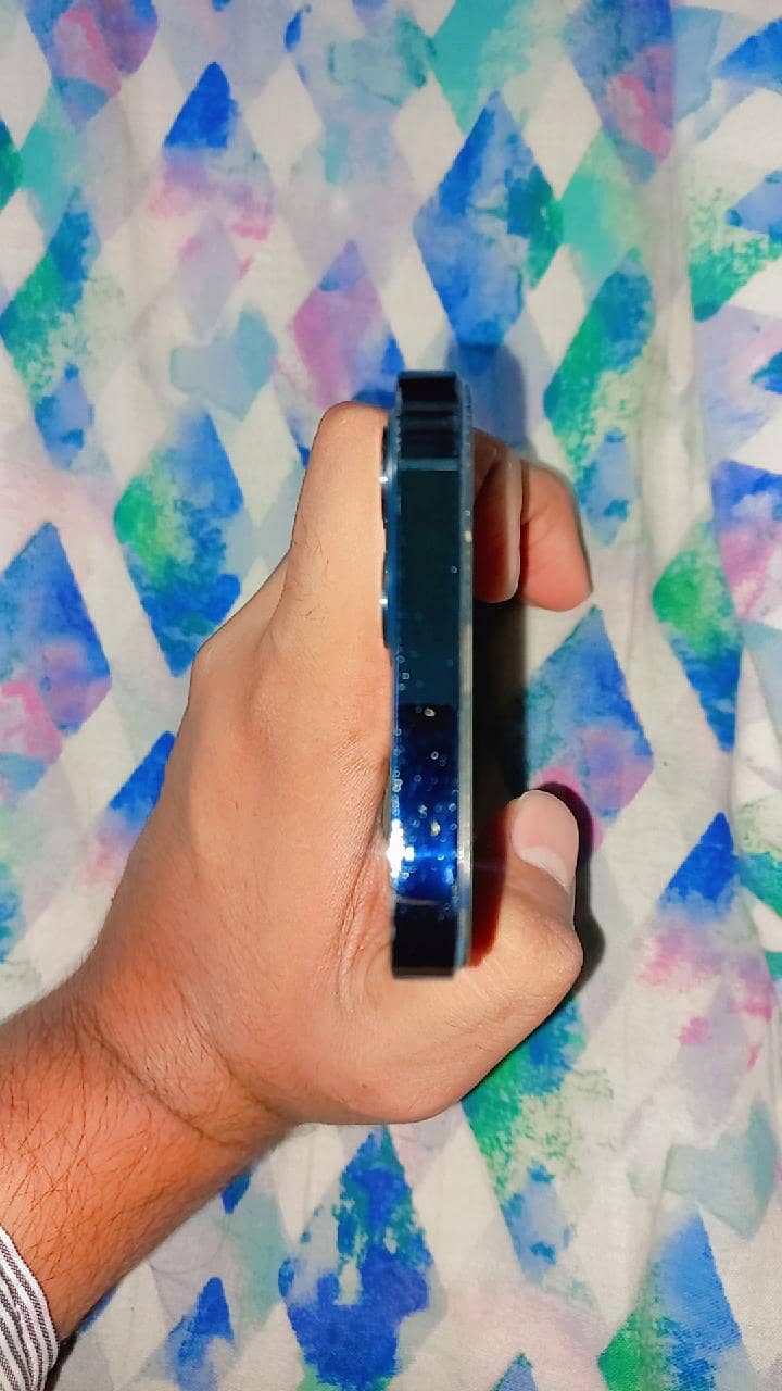 Apple iPhone 12 Pro 2