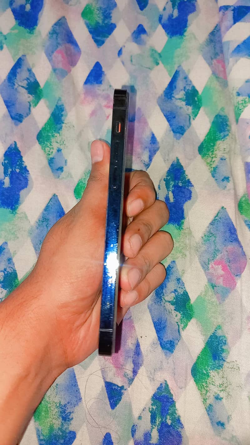 Apple iPhone 12 Pro 3