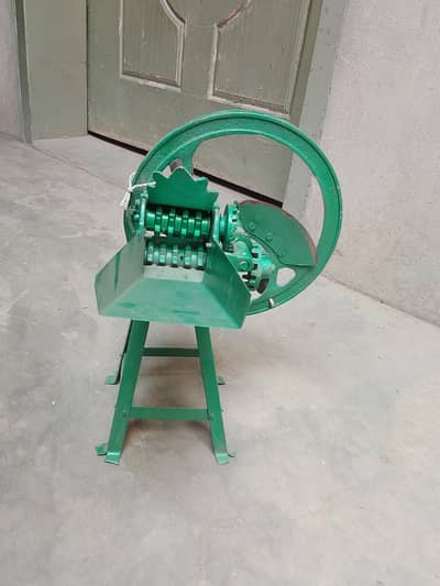 Brand New Iron Saag Cutter | Manual Vegetable Cutter | Hafizabad