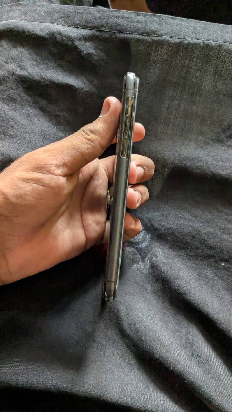 Apple iPhone X 2