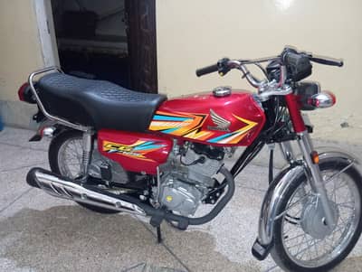 Honda 125 Red 2026/25